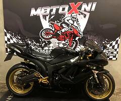 KAWASAKI ZX-6R