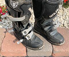 Motocross boots