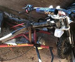 2004 Honda  Gx200