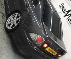 Lexus is200