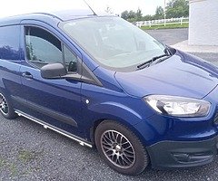 Ford Transit Courier - Image 3/5