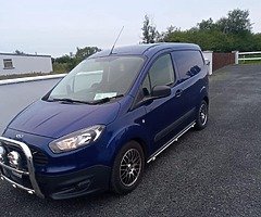 Ford Transit Courier - Image 5/5