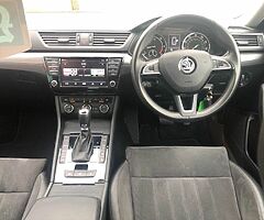 2016 Škoda Superb - Image 5/9