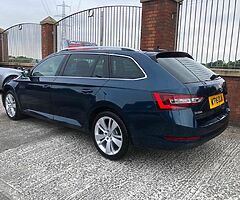 2016 Škoda Superb - Image 8/9