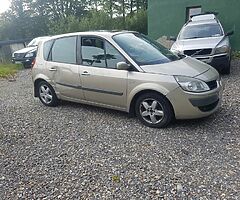 07 Renault megane scenic field car,or for parts or repair, 1.5 dci 6 speed,exhaust is blowing from t - Image 4/4