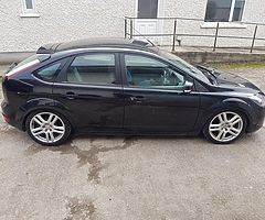 Ford Focus 2010 1.6 petrol - Image 6/10