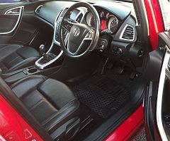 Astra, diesel, NCT & TAX,101 000 miles,full service history. - Image 7/9