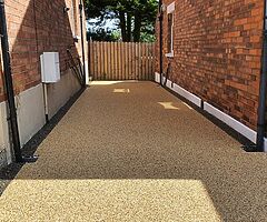 Stunning Resin Driveways & Patios - Image 8/10