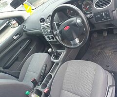 2005 Ford Focus - Image 4/5