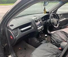 2006 Kia Sportage - Image 6/10