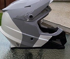 Thor motocross helmet - Image 4/5