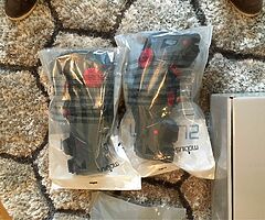 Mobius x8 knee braces