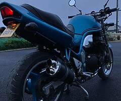 Suzuki bandit 600cc