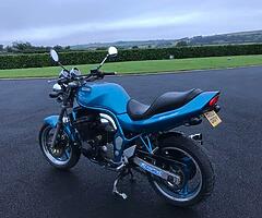 Suzuki bandit 600cc