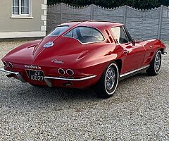 Split window Corvette