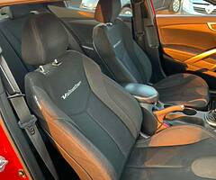 2013 Hyundai Veloster - Image 9/10