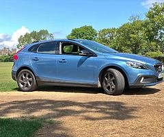 Volvo v40 142d reg
