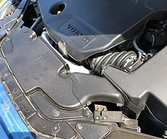 Volvo v40 142d reg