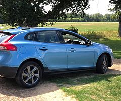 Volvo v40 142d reg