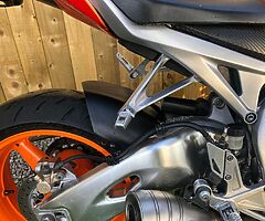 Honda CBR1000RR Repsol Fireblade - Image 5/10