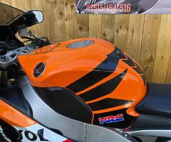 Honda CBR1000RR Repsol Fireblade - Image 7/10