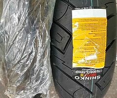 Motorcycle tryres