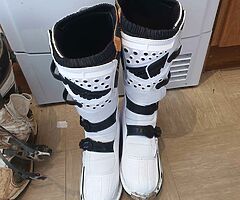 Mx boots