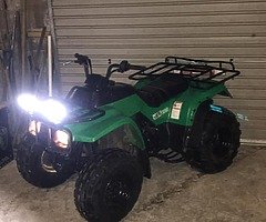 Kawasaki 220 farm qaud