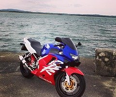 2000 Honda CBR