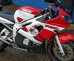 R6 Yamaha 2002 - Image 4/4