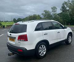 2011 kia sorento (automatic) (7 seater)
