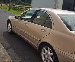 Mercedes C-class 2001 - Image 4/8