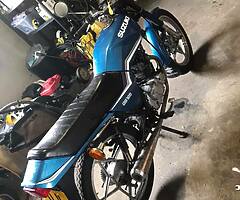 Suzuki gs 125 1996 - Image 7/7