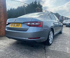 2016 Škoda SUPERB SEL Executive 2.0 TDi DSG - Image 3/10
