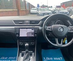 2016 Škoda SUPERB SEL Executive 2.0 TDi DSG - Image 4/10