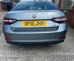 2016 Škoda SUPERB SEL Executive 2.0 TDi DSG - Image 9/10