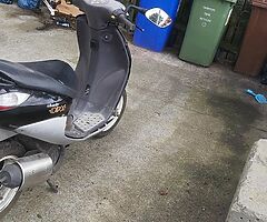 Scooter - Image 3/3