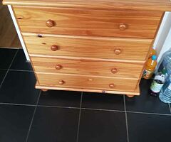 Chest of drawers