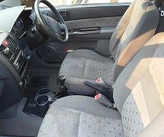 03 Hyundai getz - Image 5/9