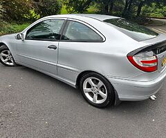 MERCEDES C220 2008 AUTOMATIC - Image 7/8