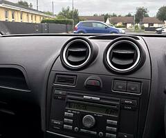 2006 Ford Fiesta