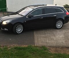 2010 insignia elite model full leather only 126k I’m 2nd owner from new cannot fault the car, drives