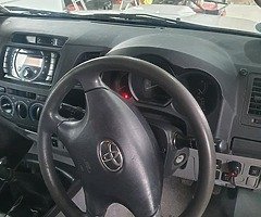 Toyota Hilux - Image 9/10