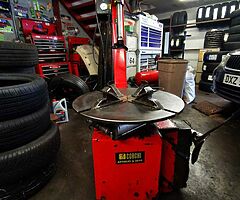CORGHI  A2019 FULLY AUTOMATIC TYRE CHANGER - Image 4/10