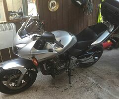 2001 Honda hornet 600 cc  13.000 miles