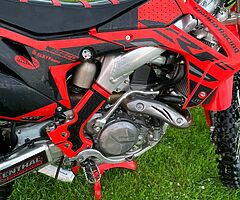 As new road legal 2015 crf450 r