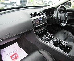 2016 Jaguar X-TYPE - Image 8/10