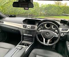 Mercedes Benz E 220 AMG Night Edition - Image 8/10