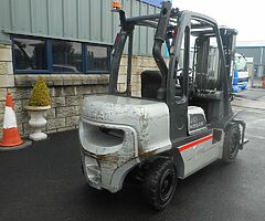 FOR SALE: Nissan 30 Forklift - Image 3/7