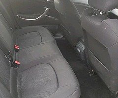 Citroen c5 Saloon Co2 Year: 2009 1.6 HDI Diesel 147.000 Miles OPTION Electrical windows front an - Image 7/9
